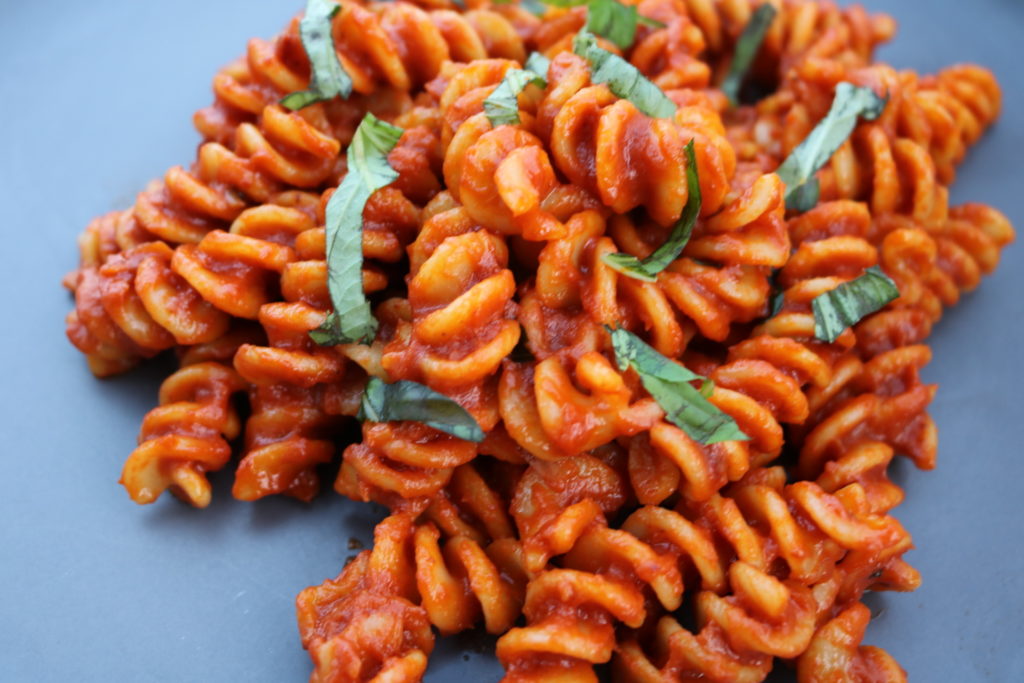 How to Make a Vegan Spicy Fusilli Pasta (Image) Like the Famous Jon + Vinny's Recipe